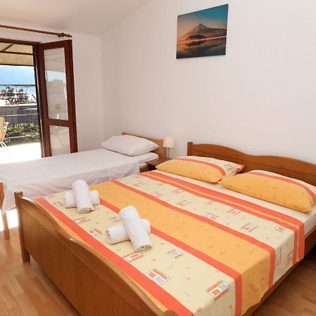 Apartments Ante - 50 M From The Sea Seget Vranjica Exteriör bild