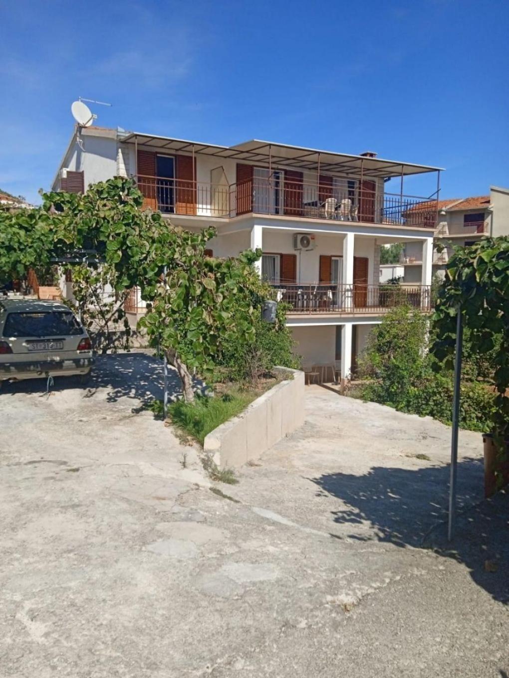 Apartments Ante - 50 M From The Sea Seget Vranjica Exteriör bild